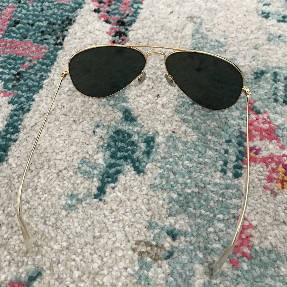 Ray-Ban Classic Aviators - Picture 4 of 8